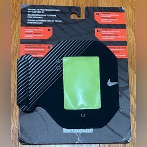 Nike Black and White Performance Armband